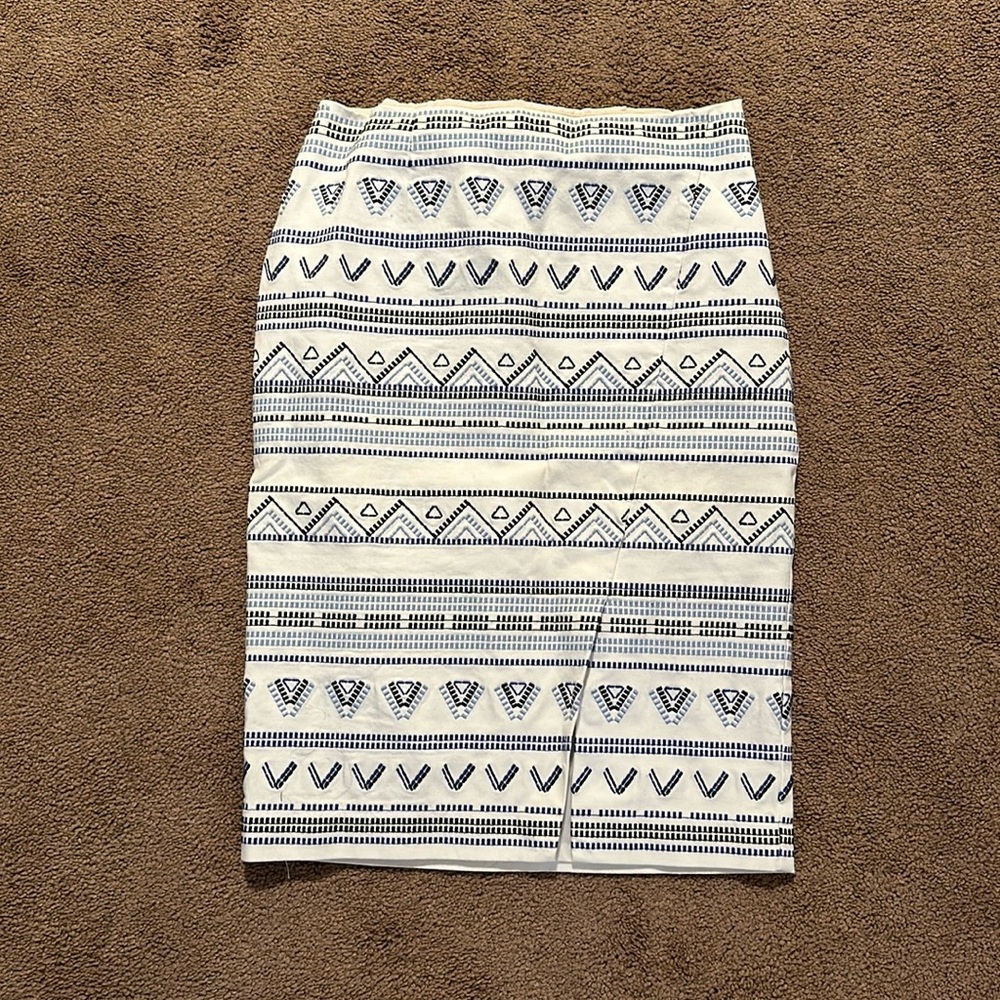 White House black market pencil skirt